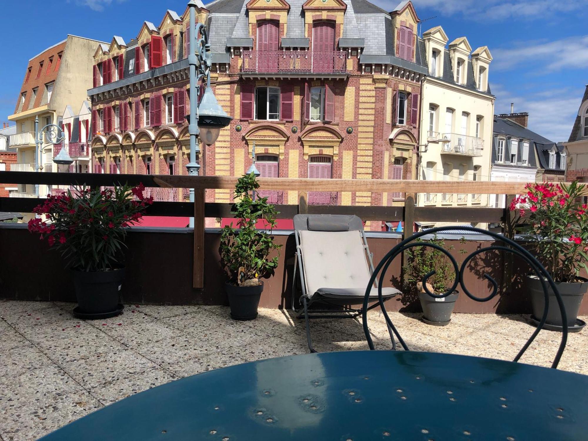 Apartment Cosy Avec Grande Terrasse Vue